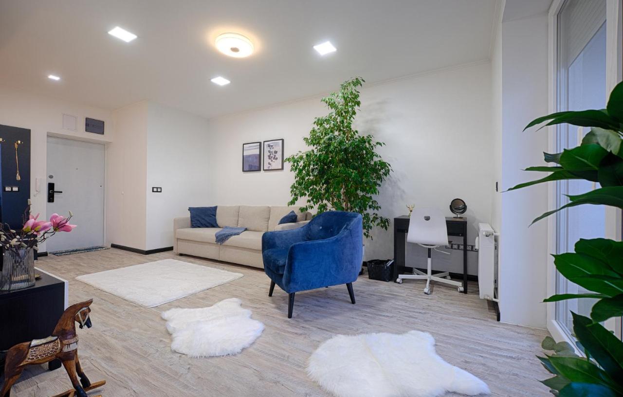 Monos Apartman Tatabánya المظهر الخارجي الصورة