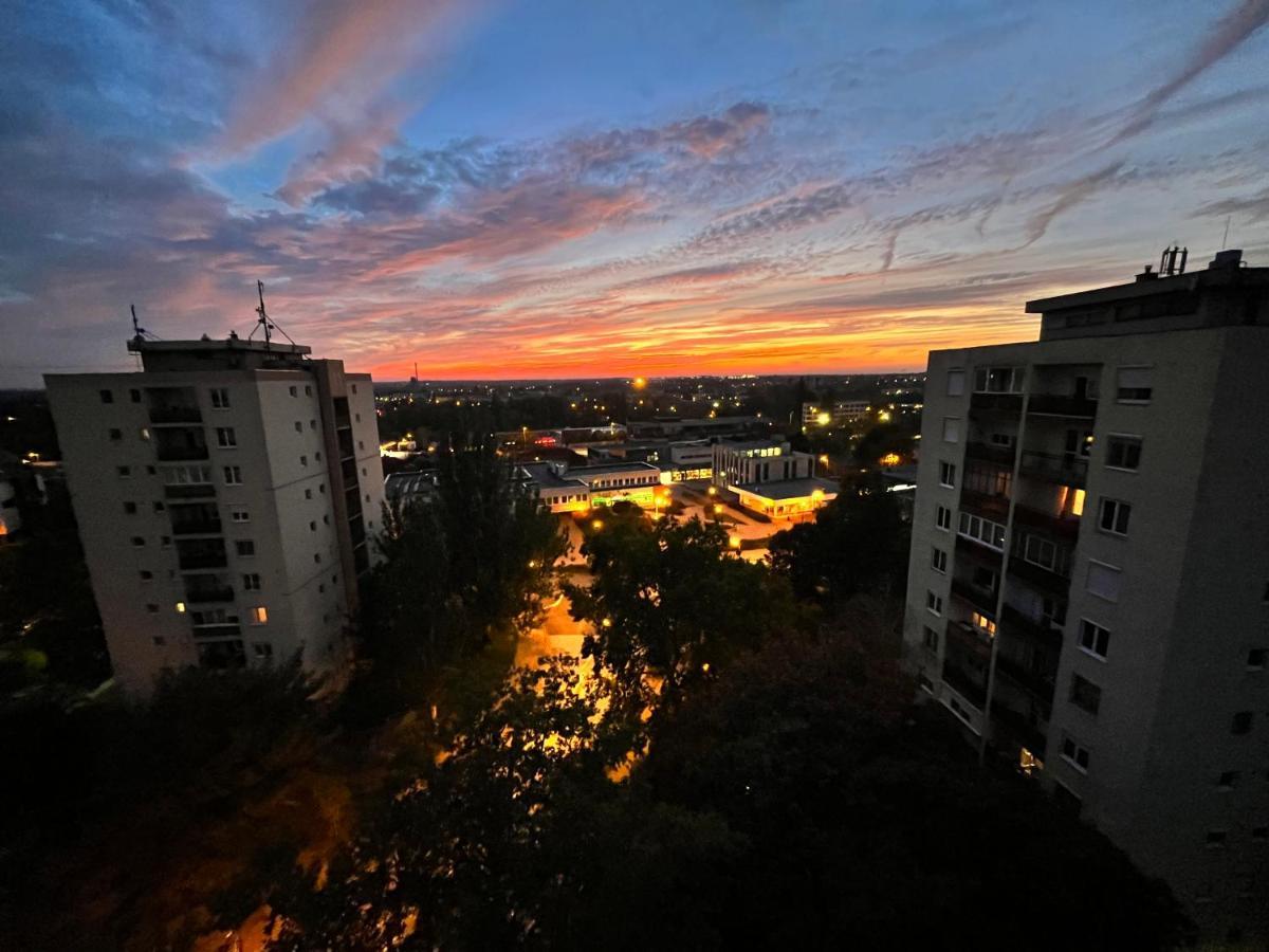 Monos Apartman Tatabánya المظهر الخارجي الصورة